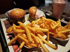 -The Habit Burger Grill 哈比特汉堡(复兴soho店)