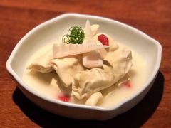 笋丁千张包-湖滨28中餐厅·西湖宴·杭州君悦酒店