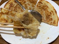 -东来菜馆•手抓海鲜家常菜•海鲜锅贴(鸽子窝店)