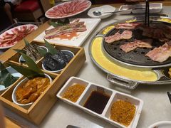 -韩聚屋韩国烤肉餐厅(新北万达店)