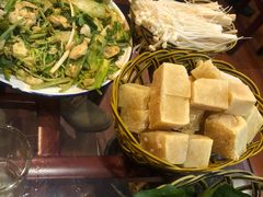 -聚首堂·特色小吃·肘子(什刹海德胜门店)