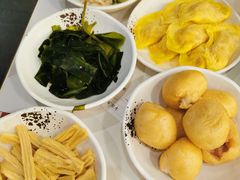 -德林酸菜鱼火锅(南丹店)