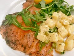 热熏三文鱼配刀豆色拉-宜家·瑞典风味餐厅(北京西红门店)