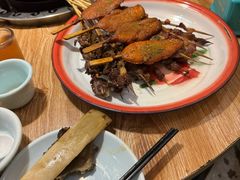 -茸梅路右拐龙虾-农家菜(松江店)