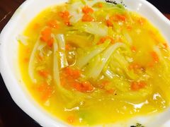 鸡汁娃娃菜-云隐小厨·传统大理美食(复兴路店)