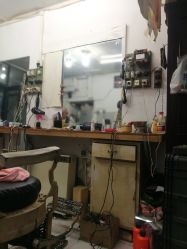 -兰建理发店
