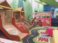 -莫莉幻想儿童乐园(武汉经开永旺店)