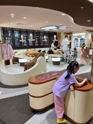 -奈尔宝家庭中心·国风主题·亲子餐厅(豫园商城店)