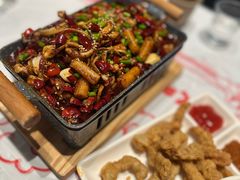 -肥肥虾庄·金牌油焖大虾(杨园滨江时代walk店)
