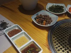 -唯成•韩国炭火烤肉 유성고기