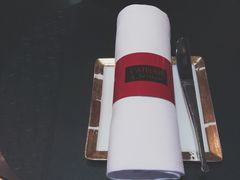 餐具摆设-L'ATELIER de Joel Robuchon(外滩18号店)