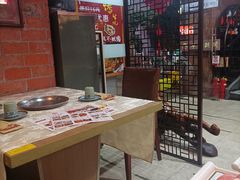 -羊家胡同·龙虾烧烤火锅(龙汇路店)