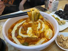 -火鸡爪东大门猎奇炒年糕