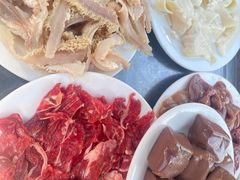 -周老三跷脚牛肉·全牛火锅(非遗传承店)