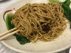 蟹油捞面-三辣馆