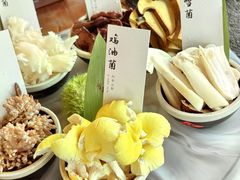 -银米·云南传统过桥米线(双廊黑金冠店)