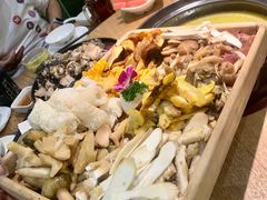 -一朵菌·野生菌探索家火锅(南亚店)