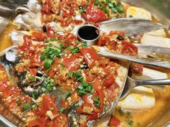 -鱼鲜饭香·招牌汽锅剁椒鱼头王