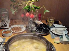 -一朵菌·野生菌探索家火锅(南亚店)