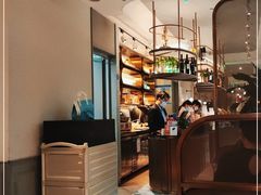 -港丽餐厅(来福士店)