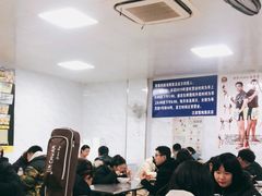 大堂-汪家馄饨(集庆路店)