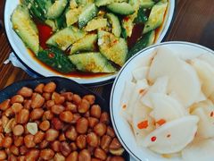 -乡土黄·鲜牛肉火锅·小龙虾(兴业街店)