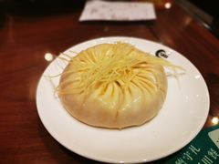 陈士荣蟹黄汤包-鸿运酒楼