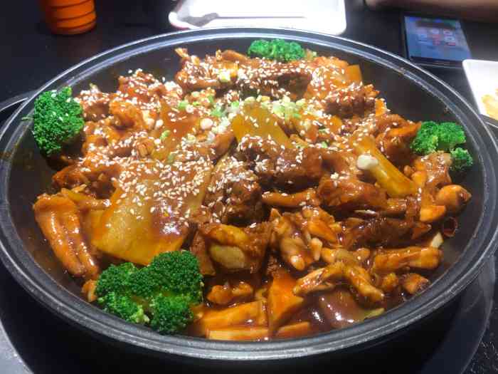 天宫院凯德mall顶楼,鱼缸很漂亮,口味比较一般.
