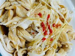 -崴海渔村(虹梅路店)