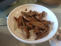 -老鼎万春卤菜(五代传承创始老店)