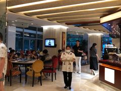 -君来湖滨饭店·玫瑰园