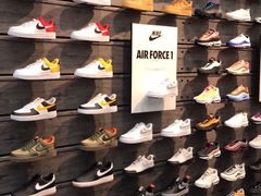 -ABC MART(心斎橋店)