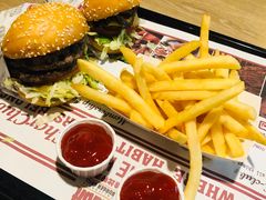 -The Habit Burger Grill 哈比特汉堡(复兴soho店)