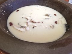 -咕嘟草帽鱼·牛奶一样的鲜鱼汤(包河万达广场创始店)