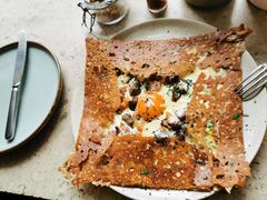 鸡蛋蘑菇熏肉荞麦可丽饼-RAC BAR(安福路店)