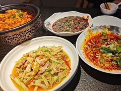 -万重锦·人文川菜馆(骡马市店)