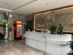 -金摩尔健身游泳(万象城鼎丰大厦店)