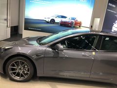 -TESLA 特斯拉(上海太古汇体验店)
