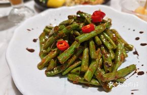 Shrimp Paste and Salted Egg Yolk Stir-Fried Green Beans