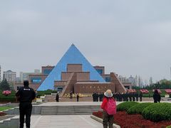 -上海市龙华烈士陵园