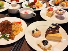 -大中华希尔顿酒店-念自助餐·嗨啤·小龙虾