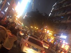 -八一好吃街·高品美食广场