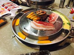 -哈哈碳都·牛肋条无限自助烤肉(台江万达店)