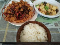 -天天向上素食餐厅(五台山店)