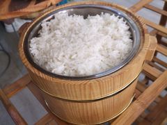 -牛喵喵铜锅牛肉馆