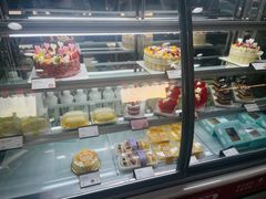 -皇冠幸福里动物奶油生日蛋糕(古田二路店)