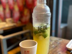 -龙巢盱眙龙虾·牛蛙·烧烤宵夜(八卦岭店)