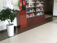 -莫泰酒店(上海虹桥北新泾地铁站天山路店)