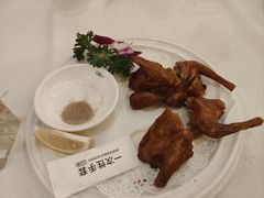 -万山楼海鲜酒家·二十三年老字号