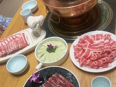 -额尔敦传统涮.冰煮羊火锅(乌兰察布体育场店)